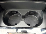 【ドリンクホルダー】あるととても便利なドリンクホルダーです。