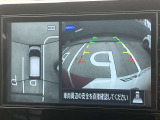 アラウンドビューモニター装備!空から見ているような映像によって不慣れな場所での車庫入れや縦列駐車等はもちろん狭い道でのすれ違いも安心♪