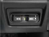 スマートインターチェンジを利用するに必須なETC車載器も付いています。あとはETCカードを差していただくだけで、煩わしい料金所でのお支払いも不要となります。