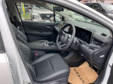 運転席まわりは、使用感も少なく良好な状態です。