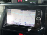 『1台』のお車に対して、3名体制で日々議論を重ね仕入れを行っております。
