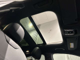 サンルーフが装備されている場合の車両は、開放感がありドライブを楽しくさせてくれます!!