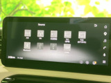 画面にはラジオや交通情報、テレビ、Bluetooth、USB、HDMIなどの選択肢が並びます。表示がアイコンで整理されており、音源や情報を選びたいときにも確認しやすい構成です。