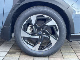 純正アルミホイール 225/55R18