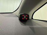 コーナーセンサーを車の前後に装備。障害物までの距離に応じて警告音を変えてお知らせ。縦列駐車時や駐車場・車庫などでの取り回しをサポートします。詳細は販売店スタッフまでおたずねください。