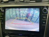 【バックカメラ】駐車時に後方がリアルタイム映像で確認できます。大型商業施設や立体駐車場での駐車時や、夜間のバック時に大活躍!運転スキルに関わらず、今や必須となった装備のひとつです!