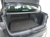 大きな開口幅を実現した広々としたトランクルーム!開口部の幅・奥行きが広く、凹凸が少ないのでたくさんの荷物の収納が可能で、荷物の出し入れもスムーズに行えます!