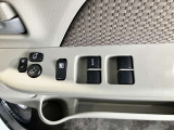 フロントパワーウィンドウスイッチです。