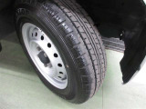 タイヤはご覧のとおりです。