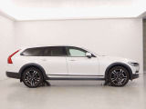 2020年モデル V90CCディーゼルD4 Pro AWD HDDナビゲーション 地デジ ETC 純正19インチアルミホイール ベンチレーションヒーターマッサージ機能付フロントシート入荷しました♪