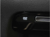 【DVD】DVD再生可能です。お好きな映画、ドラマ、アニメを車内でお楽しみください。