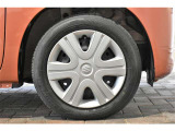 タイヤサイズは155/65R14です。