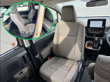 Swivel Seat(スイベルシート)!純正の助手席シートを、180度回転させて、後席と向かい合わせての使用が出来ます!