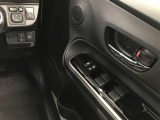 運転席からの操作で空気の入れ替えができて快適な室内空間へ☆