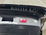 ゆったりとしたトランクルームでございます。たくさんのお荷物の車載が可能でございます。
