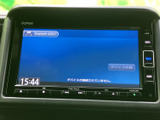 Bluetooth AUDIOの選択画面を備え、対応機器を接続して音楽を楽しめます。画面上でソースを確認しやすく、普段のお出かけや通勤時にも使いやすいオーディオ環境です。