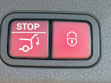 スタッフ全員が自動車保険の資格を保有しており、万が一の事故の際のサポート体制を整えております。メルセデス・ベンツ自動車保険プログラムをご用意しております。無料証券診断を行います!