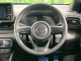 インテリアに合わせたデザインのステアリングは、運転される方のことも考え、運転しやすい形状、大きさです。是非一度、実際に触ってお確かめください。