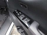 運転席パワーウインドスイッチです。