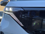 【 LEDヘッドライト 】 青色発光ダイオードを発明した日本人がノーベル賞を受賞し、LEDライトが開発されました。明るく長寿命のライトです。体感して下さい。明るいライトです!