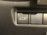 パワーバックドアを運転席から開閉出来ます