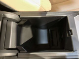 Type-C USBソケット(充電専用)スマートフォン、ノートPCなどの充電が可能。※TypeC対応の充電ケーブルが必要です。