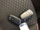 スマートキー2本付き!キーをポケットやカバンに入れておくだけでドアの施錠・開錠やエンジンスタートの操作が簡単です!