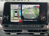 上から車を見下ろしたような画面が駐車をサポート、運転が苦手な方でも安心してお使い頂けます!!