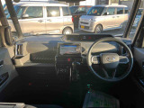 安全安心な走行のために、納車前には小さなクルマを知り尽くしたエキスパートが基本性能に関わる機能や状態を徹底的に点検しています。