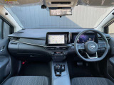広々とした視界を体感できます。運転が楽しくなりますね。