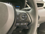 前方の車との車間を設定し、スピードを上げたり緩めたりを自動で行ってくれる追尾式の「レーダークルーズ」。上級装備の一つです!高級車にしかつかない嬉しい機能です。