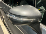 初年度登録から3年間は新車保証(メルセデスケア)を継承して、ご利用になれます。メルセデスケアは一部消耗品や、定期点検までも保証対象となりますので、保証が広範囲です。