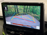 【バックカメラ】駐車時に後方がリアルタイム映像で確認できます。大型商業施設や立体駐車場での駐車時や、夜間のバック時に大活躍!運転スキルに関わらず、今や必須となった装備のひとつです!