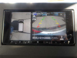 アラウンドビューモニターで、車庫入れも安心です