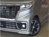 【LEDヘッドライト】省電力で長寿命の明るく運転しやすいLEDヘッドランプです。明るく照らすので暗い夜道からお客様を守ってくれます。お近くの広島マツダまでお越しください。