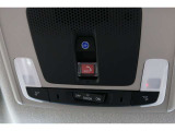 緊急通報ボタンが装備されています。ホンダコネクト対応。ご利用には、Honda Total Care プレミアムのご加入が必要です。