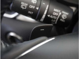 【ステアリングシフトスイッチ】ハンドルから手を離さずに素早くシフトアップ&ダウンができます。お近くの広島マツダまでお越しください。