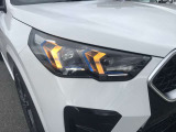 エンジェルアイ、イカリングと呼ばれるBMWのライトの正式名称は「コロナリング」です。一目でBMWとわかる伝統のデザインです。