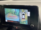 【パノラミックビューモニター】専用のカメラにより、上から見下ろしたような視点で360度クルマの周囲を確認することができます☆死角部分も確認しやすく、狭い場所での切り返しや駐車もスムーズに行えます。