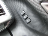 運転席のシートポジションを2パターン記憶出来ます
