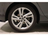 ボディコーティング施工も取り扱っています。お車を綺麗な状態でお渡しができます。また遠方の方にも喜んでいただいております。