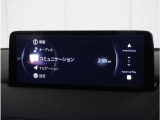 【純正マツダコネクトナビ】美しい地図画面と簡単操作が特徴です。手元のコマンダーで操作が可能なので入力や操作も便利ですね!各種車両設定や車両情報を確認することも可能です。