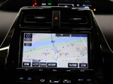 純正ナビを装備。タッチパネル式で使いやすく、お出かけもラクラクです。