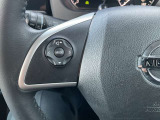 ナビに直接触れなくても、ハンドルスイッチで音量やキー変更ができます。