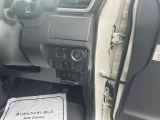 【運転席操作部】運転席から操作しやすい位置に配置されております。