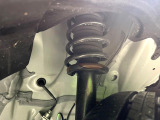 お車を安心してお乗りいただく為には、足回りの定期点検が欠かせません。サービスサポート(有償保証)では無料点検もご提供しており、安心のカーライフをお過ごしいただけるサポート体制が整っています。