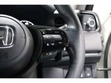 Hondaセンシングの機能のひとつ、アダプティブクルーズコントロール付!アクセルから足を離しても設定したスピードと前車との車間を保ち走行してくれます!車線維持もアシスト☆高速道路で疲労軽減ですね☆