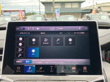 FM・AMに加え、BluetoothやUSBなどの選択肢が画面に並びます。普段お使いの音源に合わせて選びやすく、移動中の音楽やラジオを気軽に楽しめます。