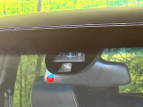 【シティブレーキアクティブシステム】低速走行中に前方の車両等を認識し、衝突しそうな時は警報とブレーキで衝突回避と被害軽減をアシスト。より安全にドライブをお楽しみいただけます。