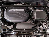 BMWのエンジンは世界的にも認められている高性能エンジンです。レスポンスがよく高回転型の心地よい吹きあがりなど駆け抜ける歓びのキーになる部分でございます。